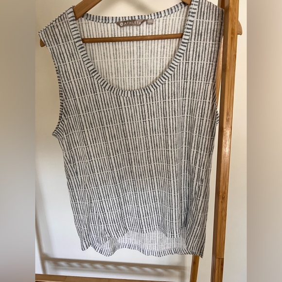 Athleta Breezy Muscle Tank. Size S. - Picture 2 of 4
